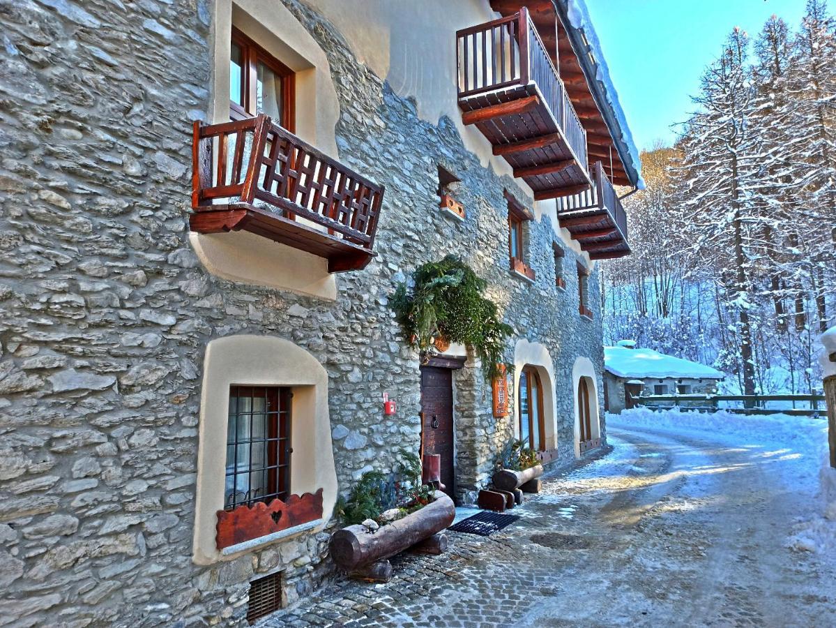 Etoile Des Neiges Hotel Oulx Exterior foto